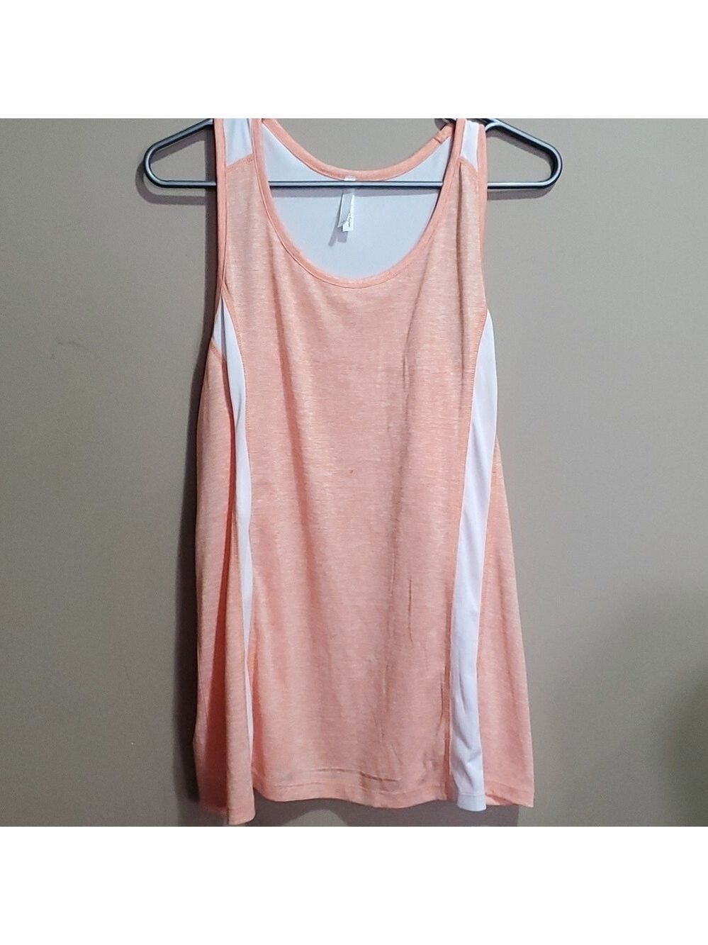 Ladies tank top size xl